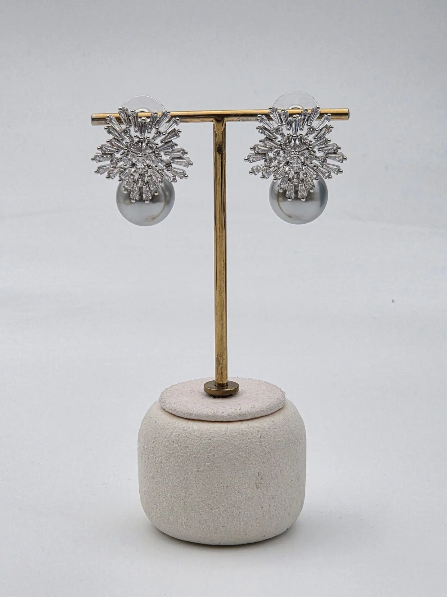 Zirkon Taşlı Rodyum Kaplama Küpe // ITHAL-3246